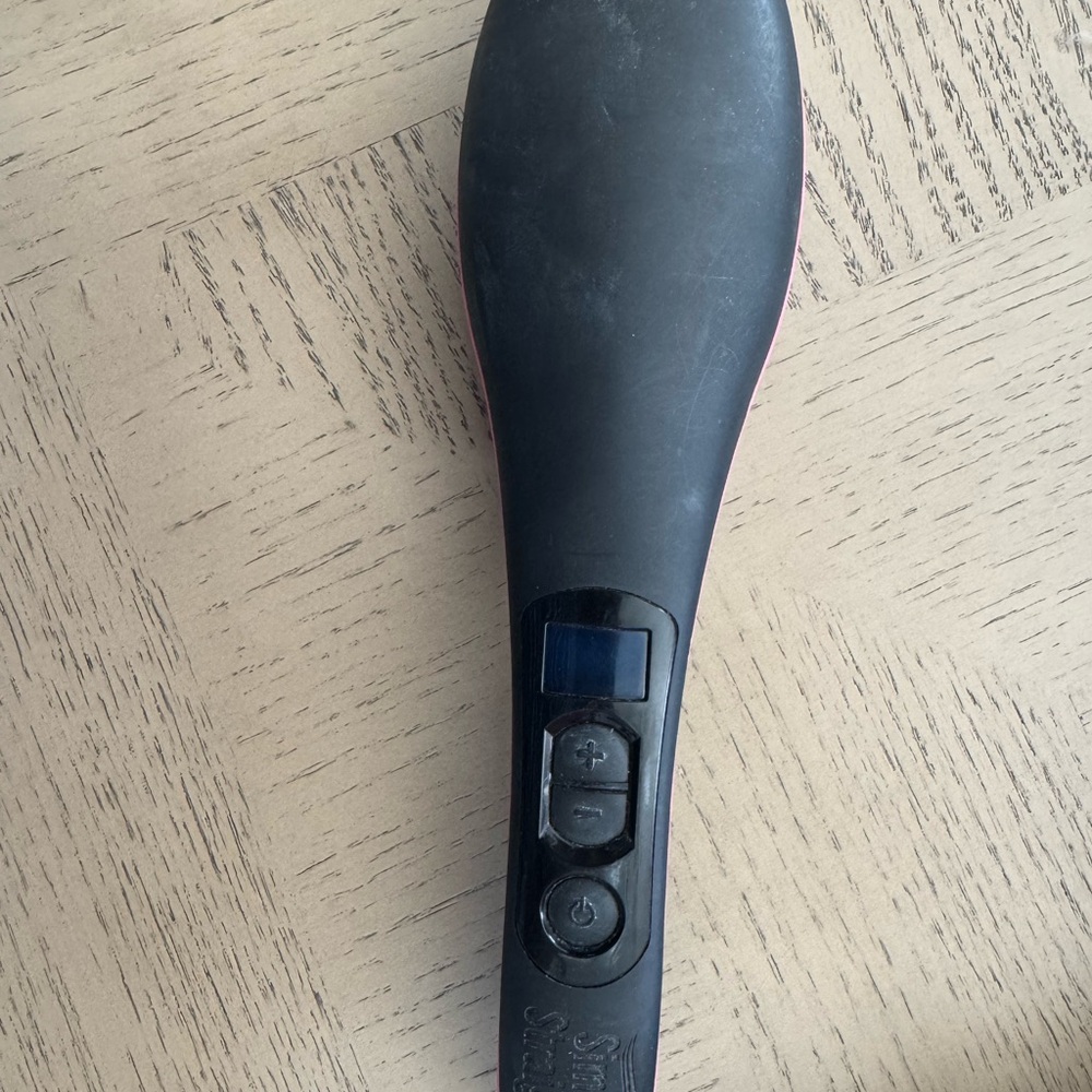 Black Hair Straightening Brush